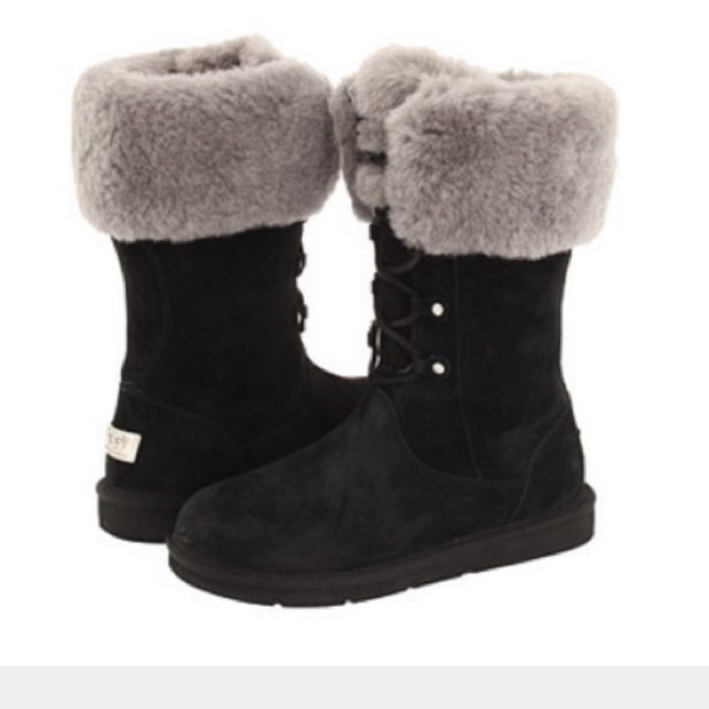 UGG MONTCLAIR Black and Grey Boots